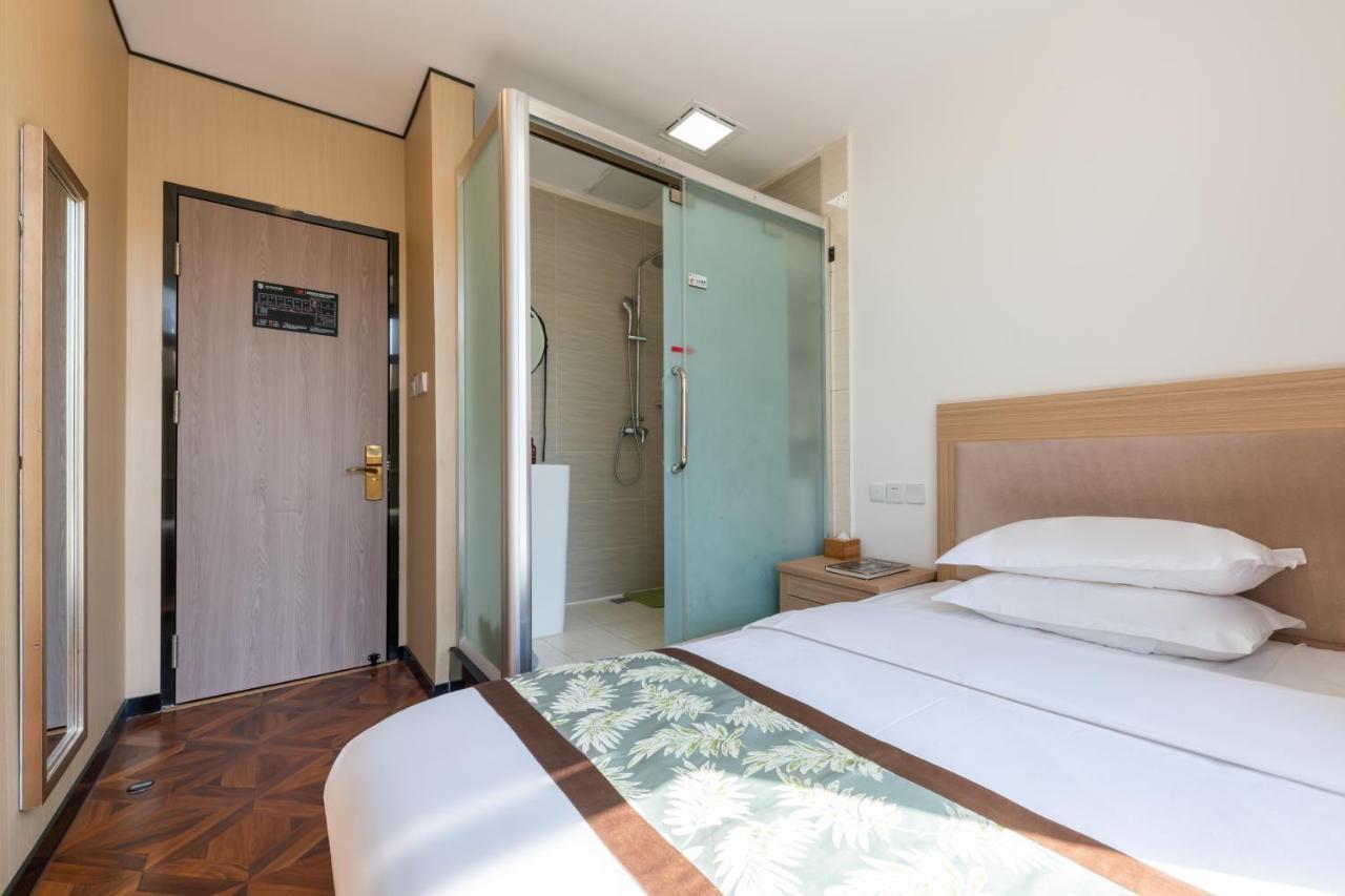 East Sacred Hotel ᴸᴱo---Foreign Accept---Tourism Service English-Speaking 丨 Near Tiananmen Forbidden City丨very Close To Metro Zhangzizhong And Beixinqiao 丨european Foot Ball English丨free Advance Tickets And Laundry Drying Service Coffee Snacks Pekín Exterior foto