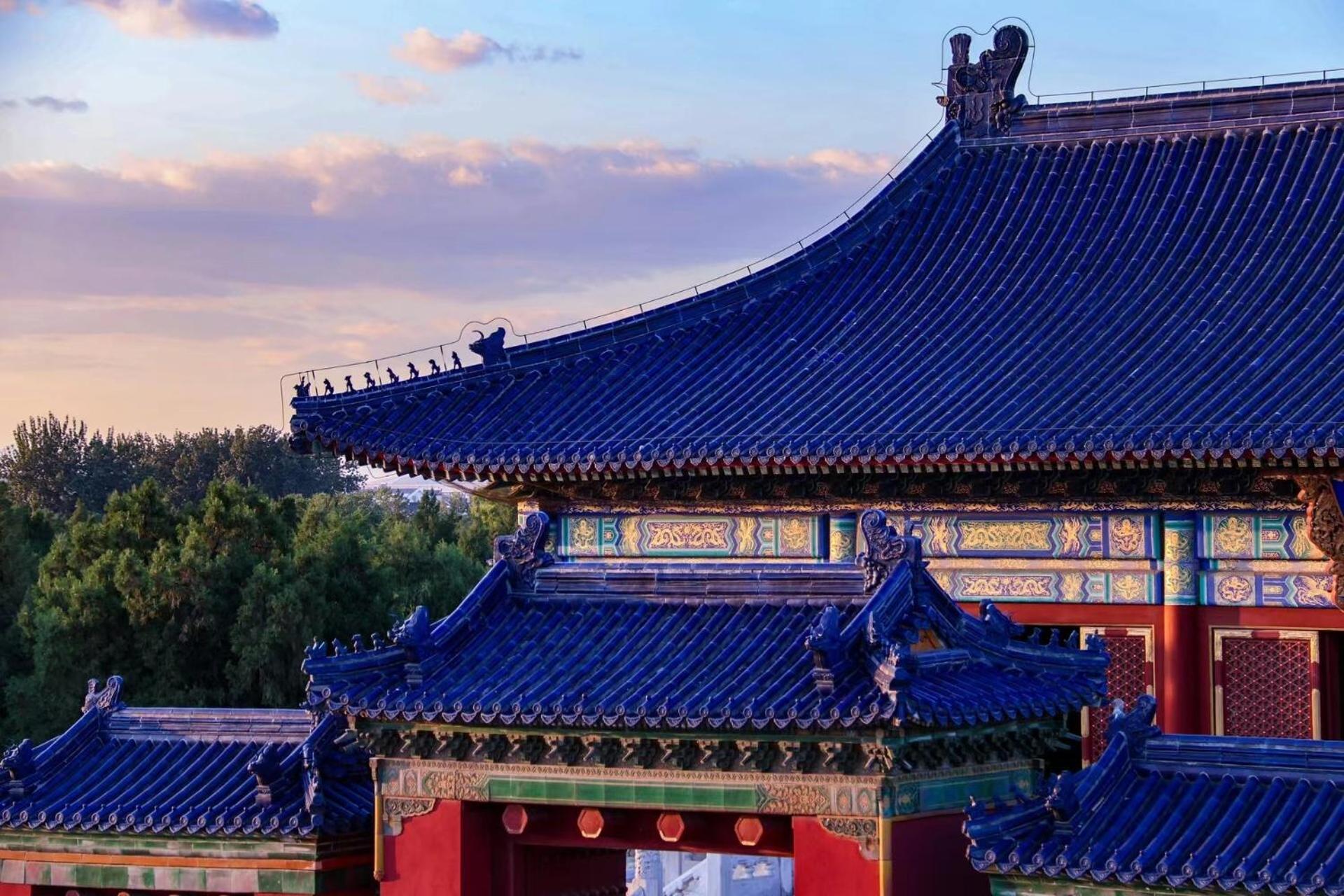East Sacred Hotel ᴸᴱo---Foreign Accept---Tourism Service English-Speaking 丨 Near Tiananmen Forbidden City丨very Close To Metro Zhangzizhong And Beixinqiao 丨european Foot Ball English丨free Advance Tickets And Laundry Drying Service Coffee Snacks Pekín Exterior foto