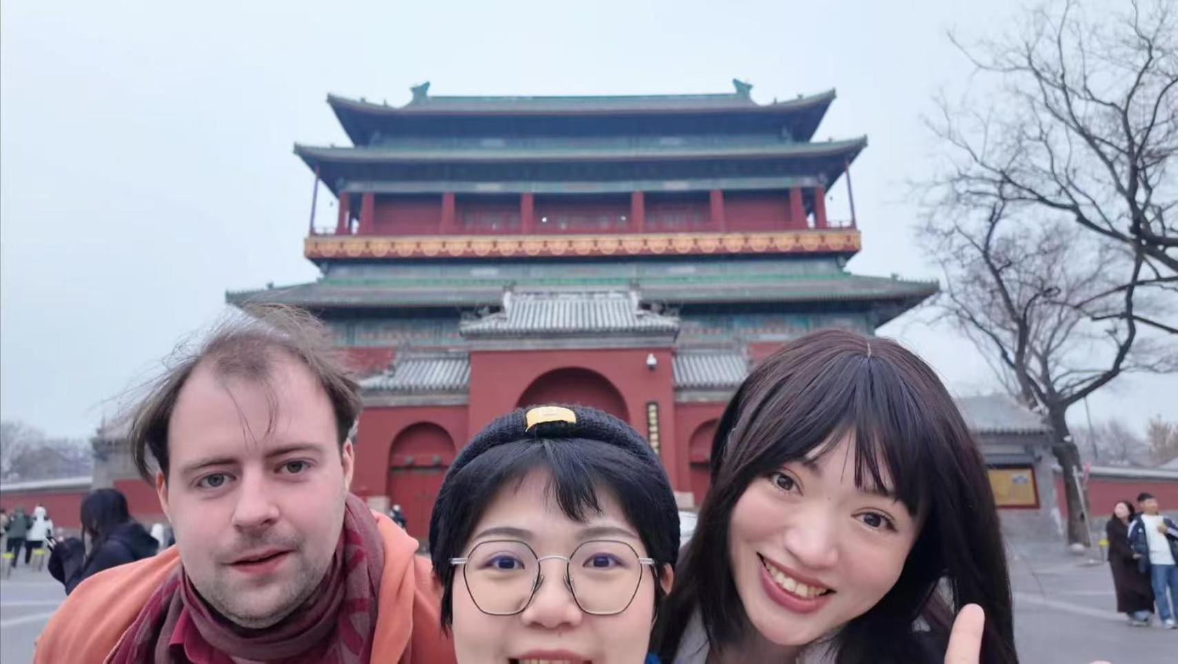 East Sacred Hotel ᴸᴱo---Foreign Accept---Tourism Service English-Speaking 丨 Near Tiananmen Forbidden City丨very Close To Metro Zhangzizhong And Beixinqiao 丨european Foot Ball English丨free Advance Tickets And Laundry Drying Service Coffee Snacks Pekín Exterior foto